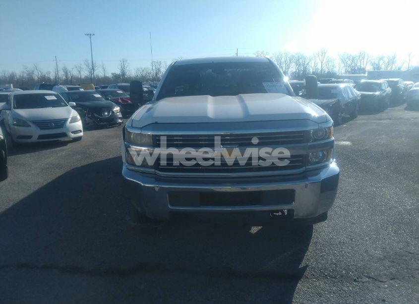 Photo 12 of 2015 Chevrolet Silverado 2500HD WT (VIN 1GC1CUEG7FF532800)