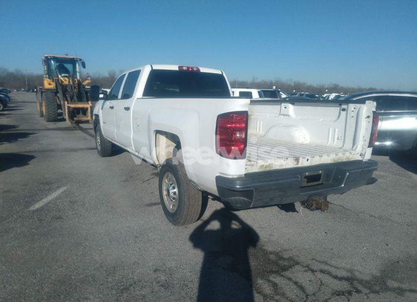 Photo 3 of 2015 Chevrolet Silverado 2500HD WT (VIN 1GC1CUEG7FF532800)