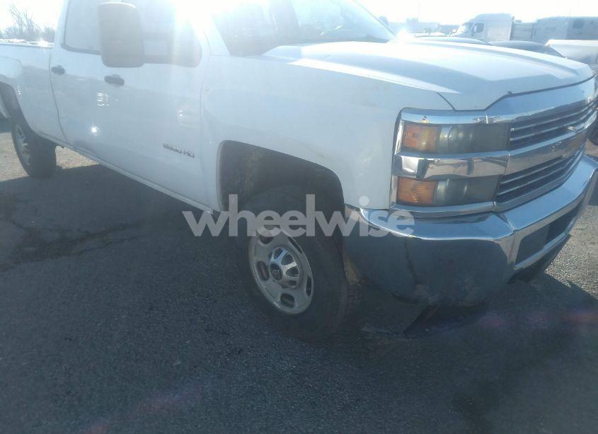 Photo 6 of 2015 Chevrolet Silverado 2500HD WT (VIN 1GC1CUEG7FF532800)