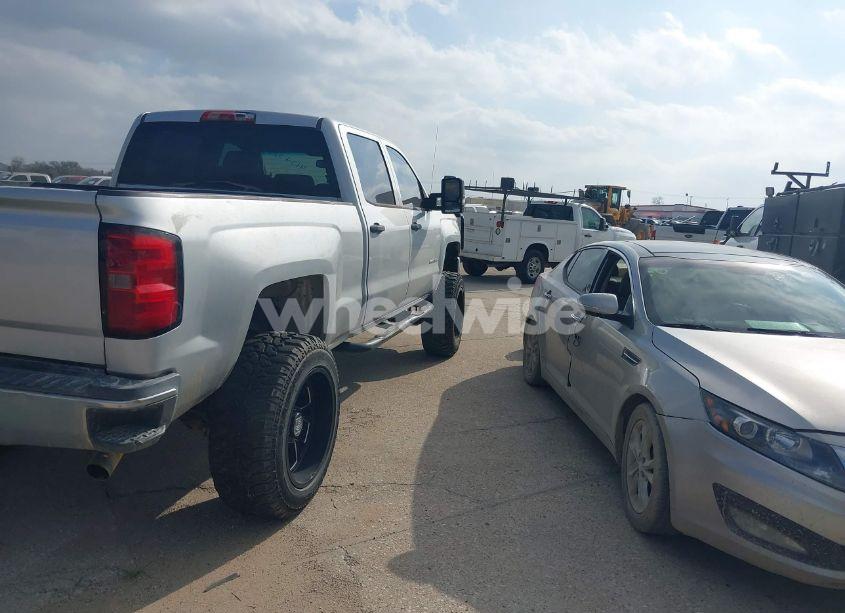 Photo 4 of 2015 Chevrolet Silverado 2500HD WT (VIN 1GC1CUEG8FF117713)