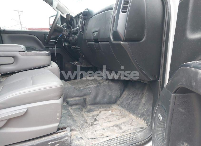 Photo 5 of 2015 Chevrolet Silverado 2500HD WT (VIN 1GC1CUEG8FF117713)