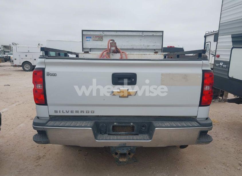 Photo 15 of 2018 Chevrolet Silverado 2500HD WT (VIN 1GC1CUEGXJF211312)