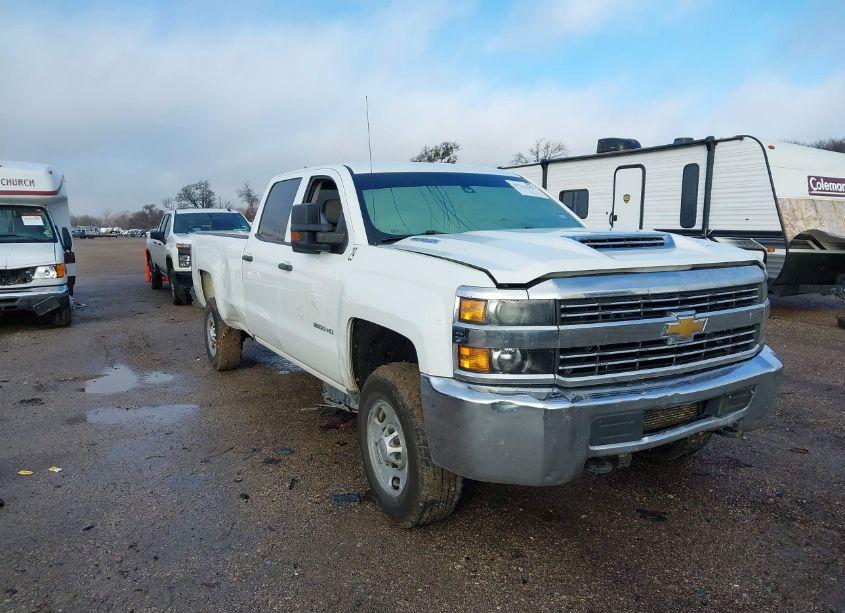 2018 Chevrolet Silverado 2500HD WT (VIN 1GC1CUEY1JF246913) main photo