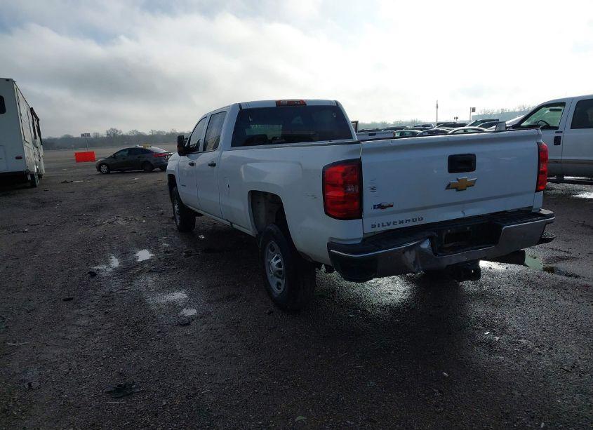 Photo 3 of 2018 Chevrolet Silverado 2500HD WT (VIN 1GC1CUEY1JF246913)