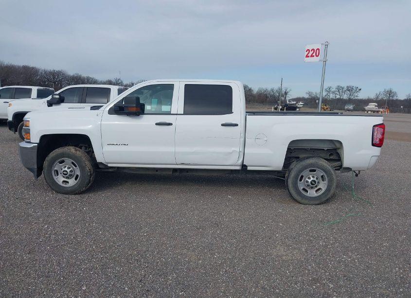 Photo 14 of 2017 Chevrolet Silverado 2500HD WT (VIN 1GC1CUEY3HF215091)