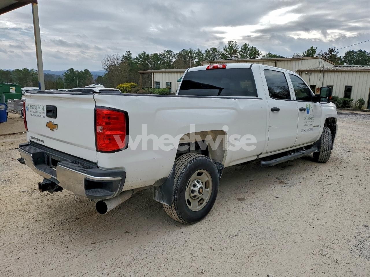 Photo 3 of 2018 CHEVROLET SILVERADO C2500 HEAVY DUTY (VIN 1GC1CUEY4JF237137)