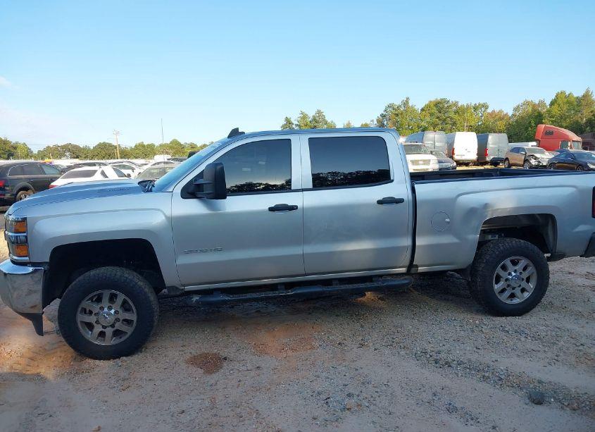 Photo 14 of 2017 Chevrolet Silverado 2500HD WT (VIN 1GC1CUEY9HF155608)