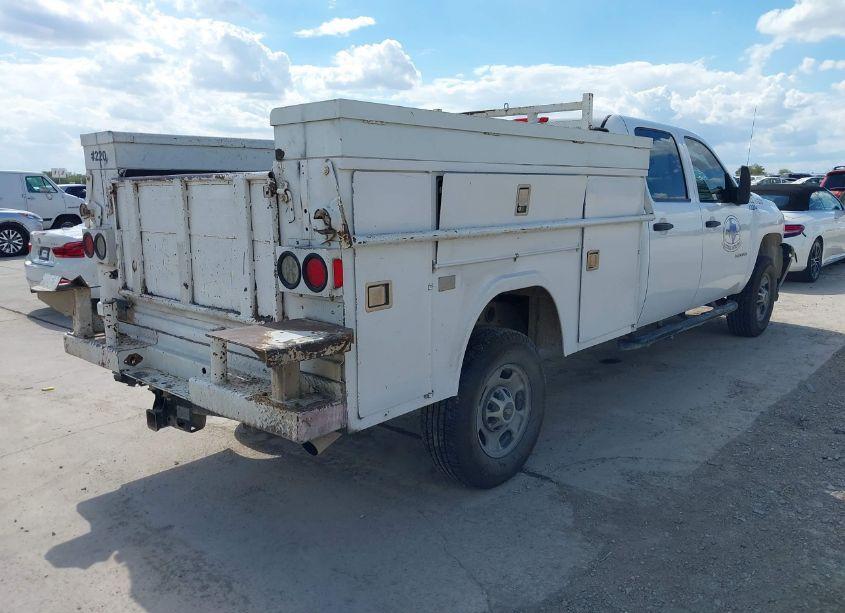 Photo 4 of 2011 Chevrolet Silverado 2500HD WORK TRUCK (VIN 1GC1CVCG3BF196422)