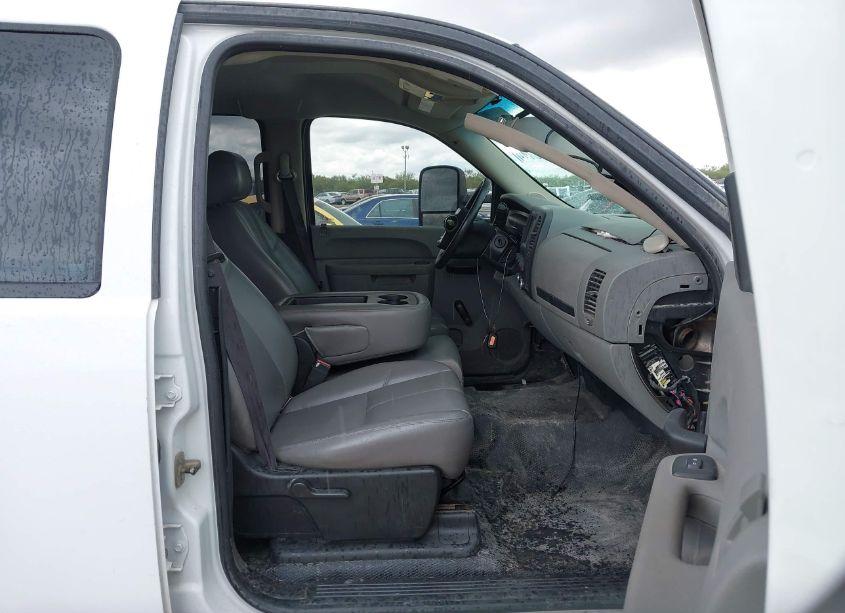 Photo 5 of 2011 Chevrolet Silverado 2500HD WORK TRUCK (VIN 1GC1CVCG3BF196422)