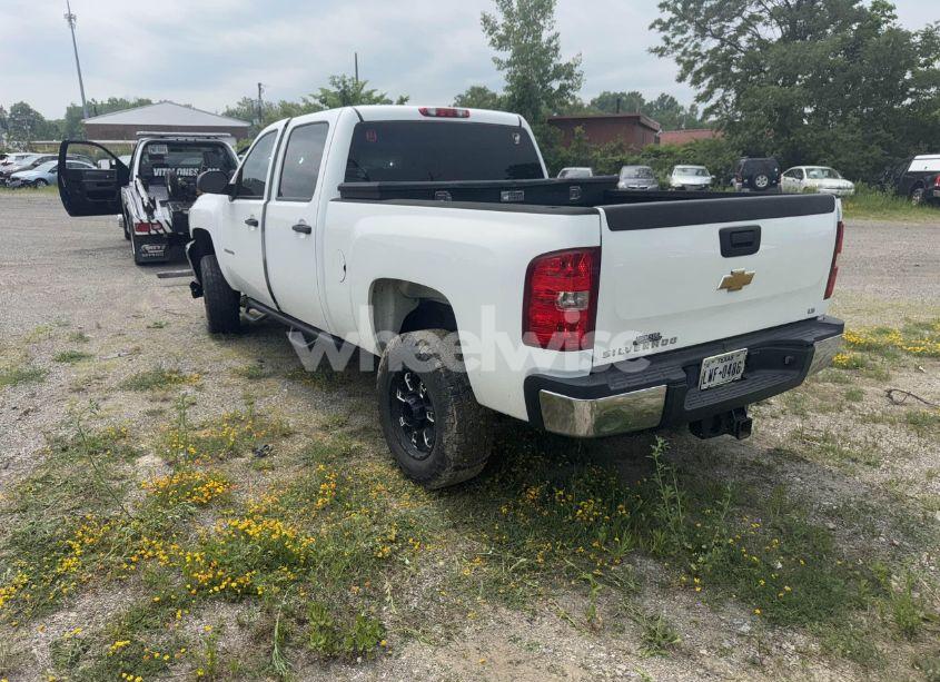 Photo 3 of 2012 Chevrolet Silverado 2500HD WORK TRUCK (VIN 1GC1CVCGXCF224461)
