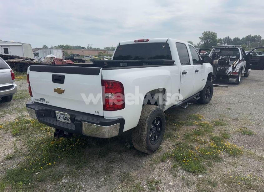 Photo 4 of 2012 Chevrolet Silverado 2500HD WORK TRUCK (VIN 1GC1CVCGXCF224461)