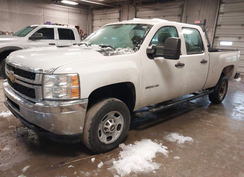 Photo 2 of 2013 Chevrolet Silverado 2500HD WORK TRUCK (VIN 1GC1CVCGXDF124605)