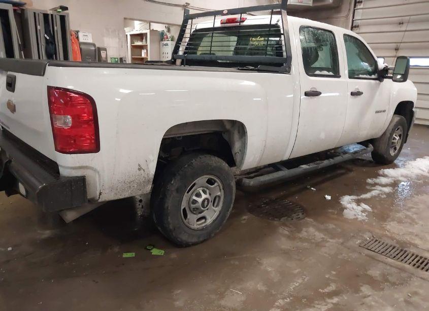 Photo 4 of 2013 Chevrolet Silverado 2500HD WORK TRUCK (VIN 1GC1CVCGXDF124605)
