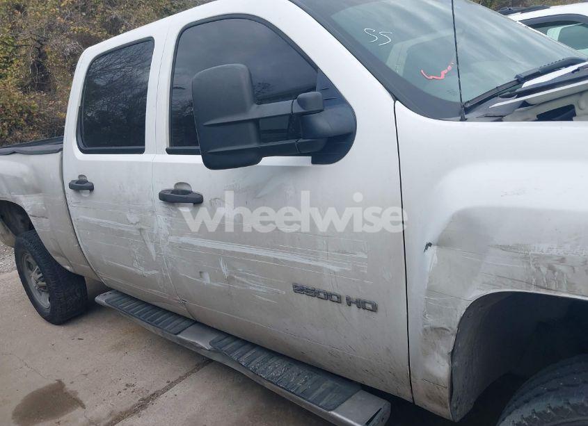 Photo 13 of 2014 Chevrolet Silverado 2500HD WORK TRUCK (VIN 1GC1CVCGXEF116392)