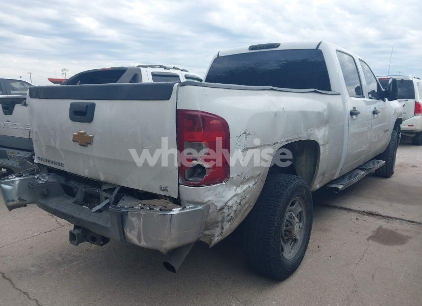 Photo 4 of 2014 Chevrolet Silverado 2500HD WORK TRUCK (VIN 1GC1CVCGXEF116392)