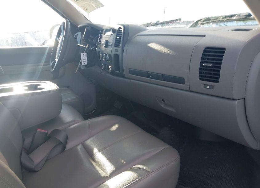 Photo 5 of 2014 Chevrolet Silverado 2500HD WORK TRUCK (VIN 1GC1CVCGXEF148548)