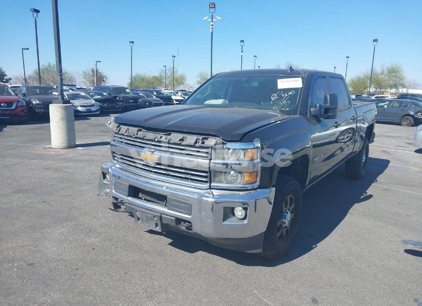 Photo 2 of 2015 Chevrolet Silverado C2500 HEAVY DUTY LT (VIN 1GC1CVE80FF132611)