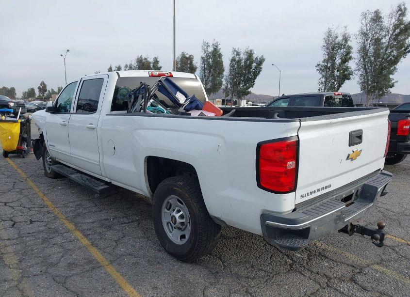Photo 3 of 2015 Chevrolet Silverado 2500HD LT (VIN 1GC1CVEG2FF511777)