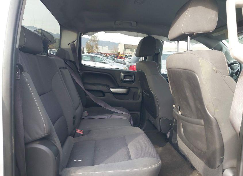 Photo 8 of 2015 Chevrolet Silverado 2500HD LT (VIN 1GC1CVEG2FF511777)