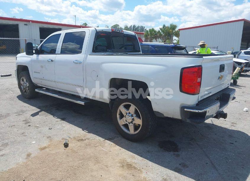Photo 3 of 2015 Chevrolet Silverado 2500HD LTZ (VIN 1GC1CWEG9FF126514)