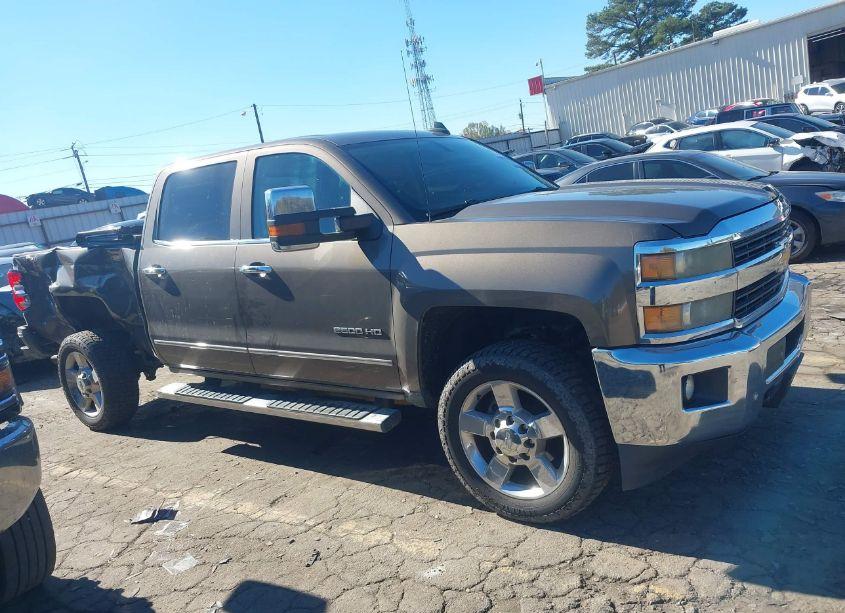 Photo 13 of 2015 Chevrolet Silverado 2500HD LTZ (VIN 1GC1CWEG9FF500989)