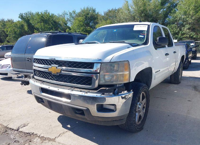 Photo 2 of 2013 Chevrolet Silverado 2500HD LT (VIN 1GC1CXC8XDF185652)