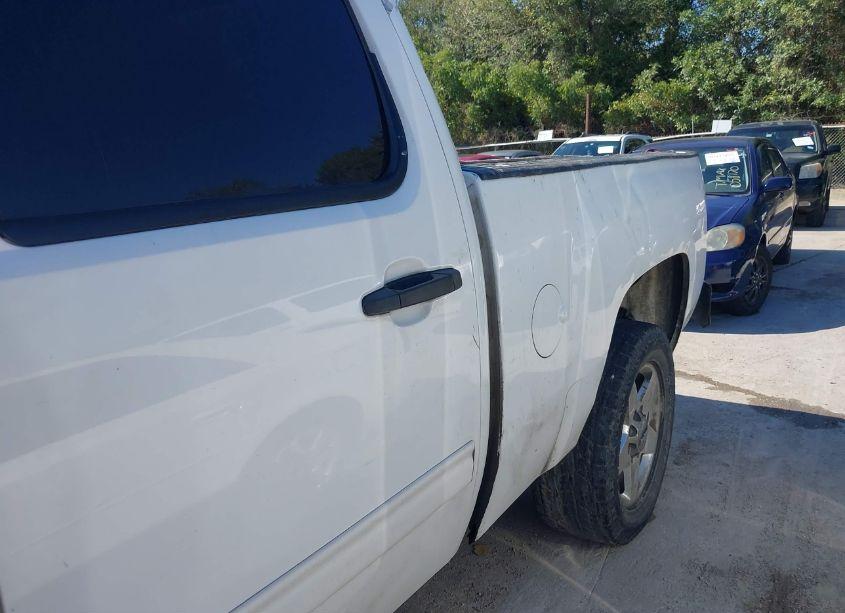 Photo 6 of 2013 Chevrolet Silverado 2500HD LT (VIN 1GC1CXC8XDF185652)