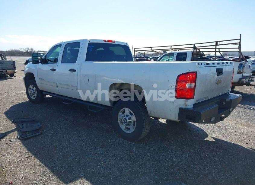 Photo 3 of 2011 Chevrolet Silverado 2500HD LT (VIN 1GC1CXCG8BF259669)