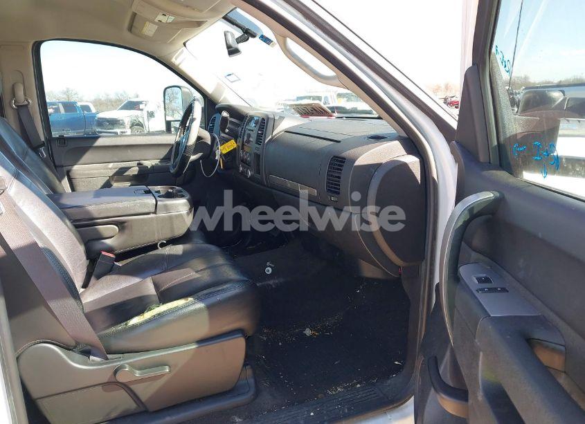 Photo 5 of 2011 Chevrolet Silverado 2500HD LT (VIN 1GC1CXCG8BF259669)