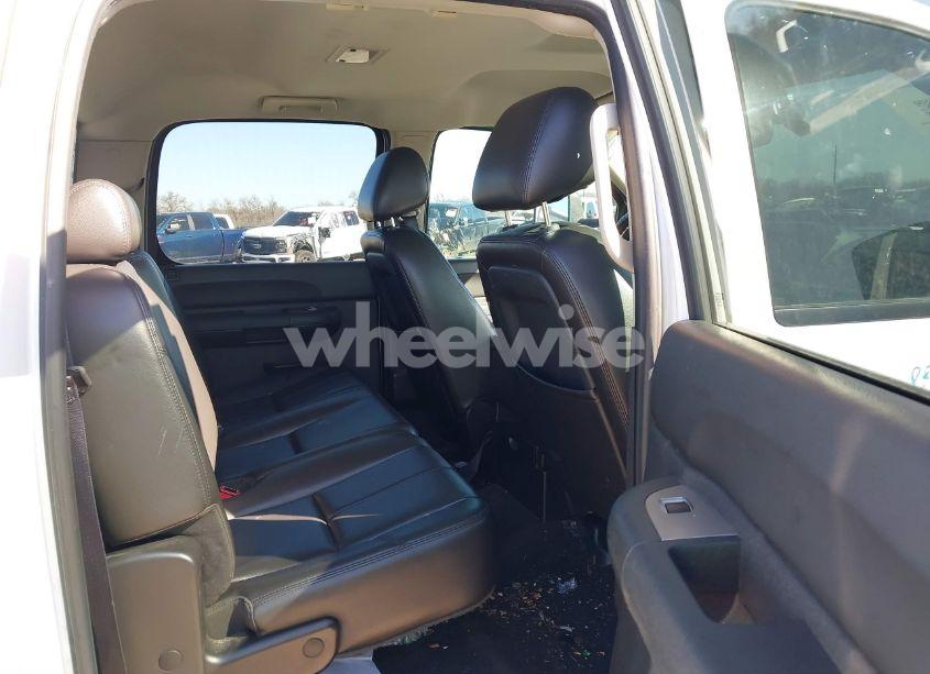 Photo 8 of 2011 Chevrolet Silverado 2500HD LT (VIN 1GC1CXCG8BF259669)