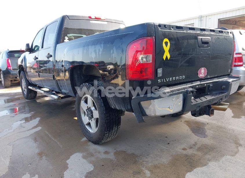 Photo 3 of 2012 Chevrolet Silverado 2500HD LT (VIN 1GC1CXCG8CF228973)