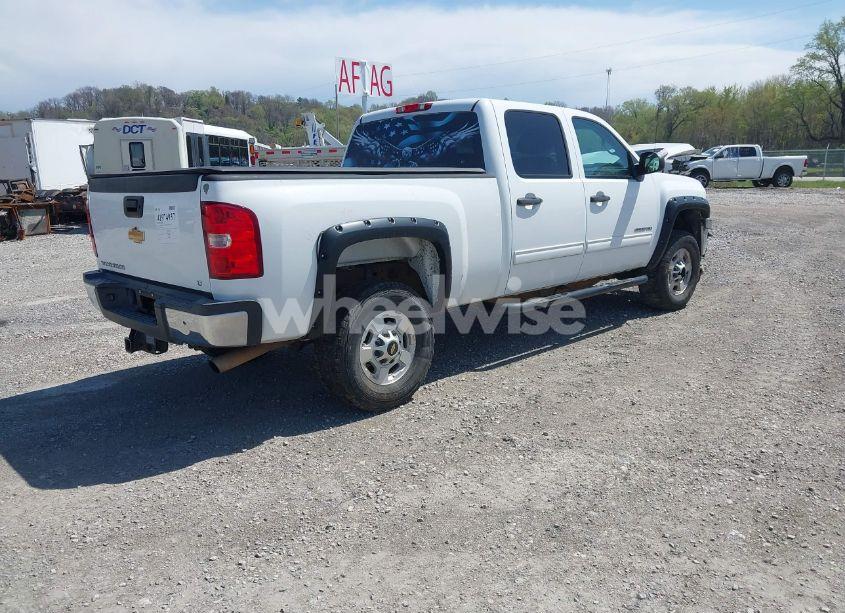 Photo 4 of 2013 Chevrolet Silverado 2500HD LT (VIN 1GC1CXEG0DF121754)