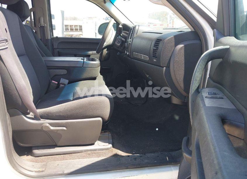 Photo 5 of 2013 Chevrolet Silverado 2500HD LT (VIN 1GC1CXEG0DF121754)