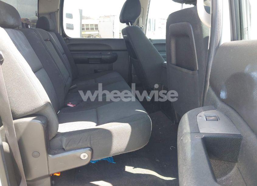 Photo 8 of 2013 Chevrolet Silverado 2500HD LT (VIN 1GC1CXEG0DF121754)