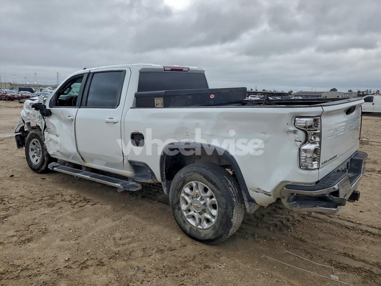 Photo 2 of 2025 CHEVROLET SILVERADO K2500 HEAVY DUTY LT (VIN 1GC1KNE74SF206259)