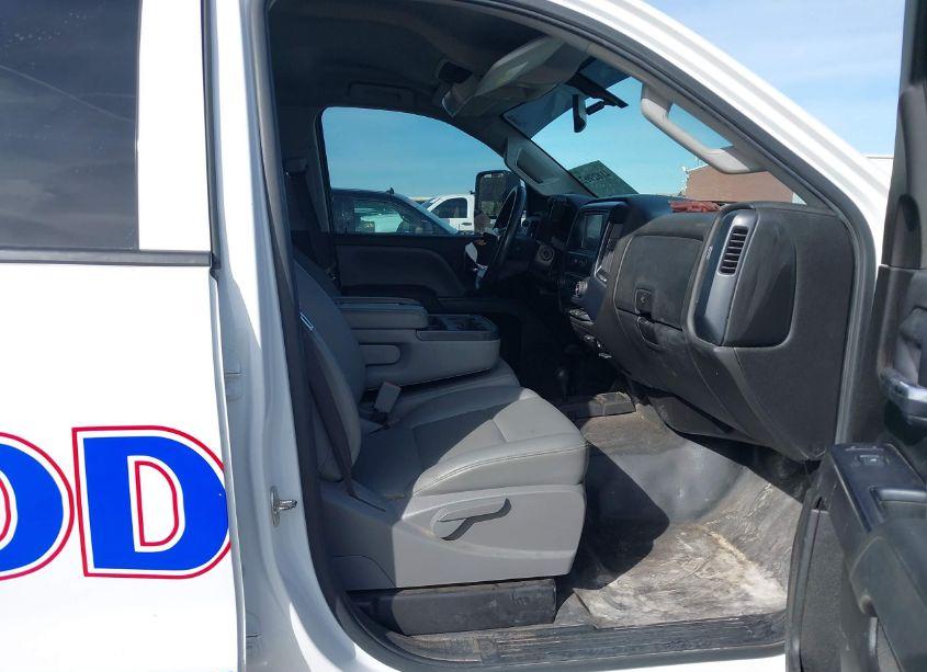 Photo 5 of 2019 Chevrolet Silverado 2500HD WT (VIN 1GC1KREG2KF179764)