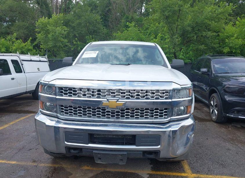 Photo 12 of 2019 Chevrolet Silverado 2500HD WT (VIN 1GC1KREG5KF149870)