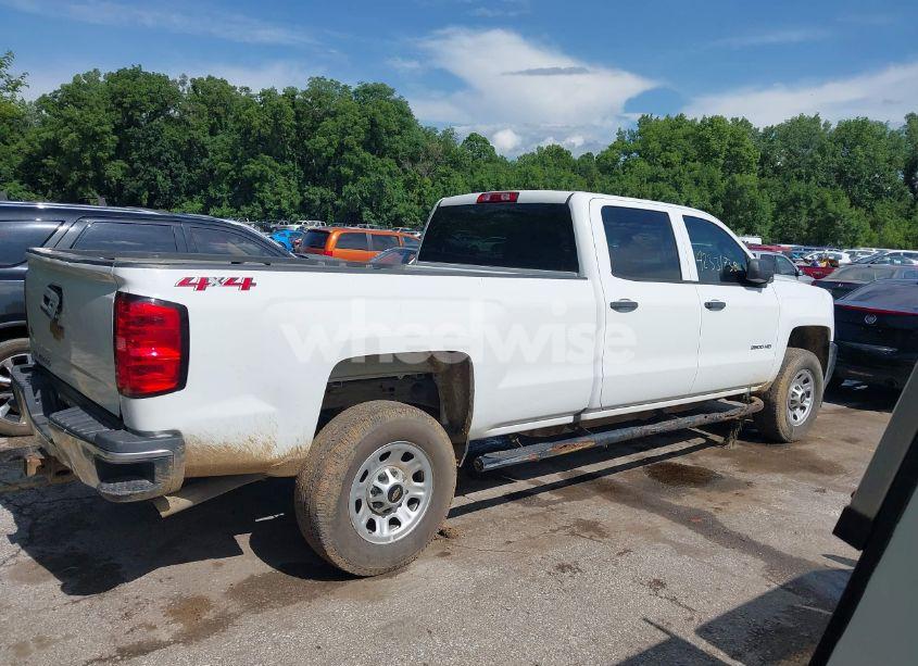 Photo 13 of 2019 Chevrolet Silverado 2500HD WT (VIN 1GC1KREG5KF149870)