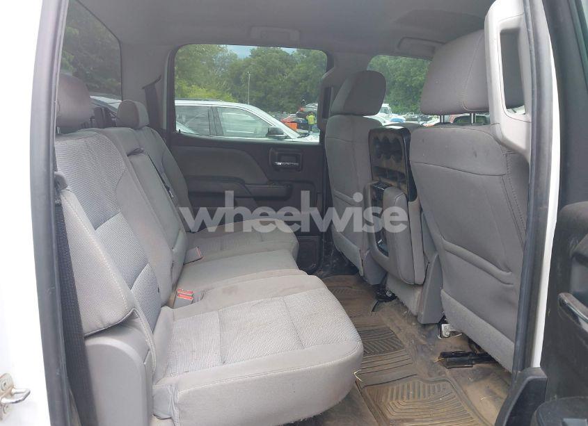 Photo 8 of 2019 Chevrolet Silverado 2500HD WT (VIN 1GC1KREG5KF149870)