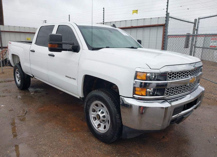 2019 Chevrolet Silverado 2500HD WT (VIN 1GC1KREG5KF208786) main photo