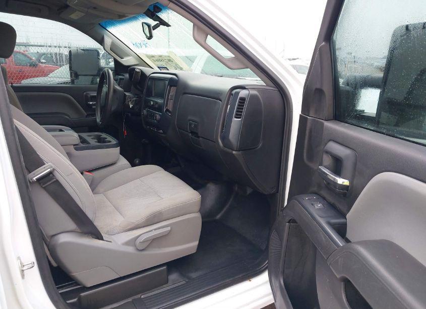 Photo 5 of 2019 Chevrolet Silverado 2500HD WT (VIN 1GC1KREG5KF208786)