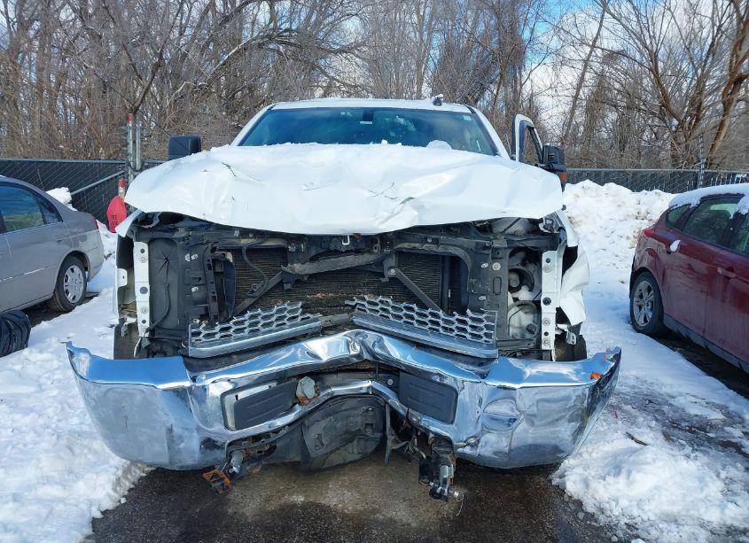 Photo 12 of 2019 Chevrolet Silverado 2500HD WT (VIN 1GC1KREG8KF236081)