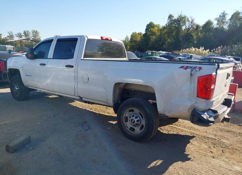 Photo 3 of 2019 Chevrolet Silverado 2500HD WT (VIN 1GC1KREY1KF164620)