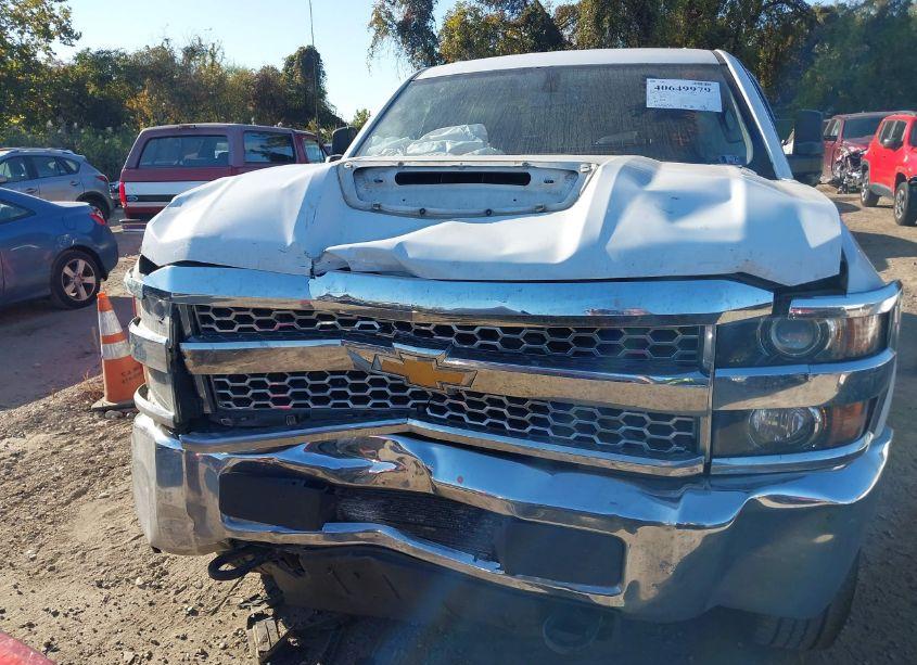 Photo 6 of 2019 Chevrolet Silverado 2500HD WT (VIN 1GC1KREY1KF164620)