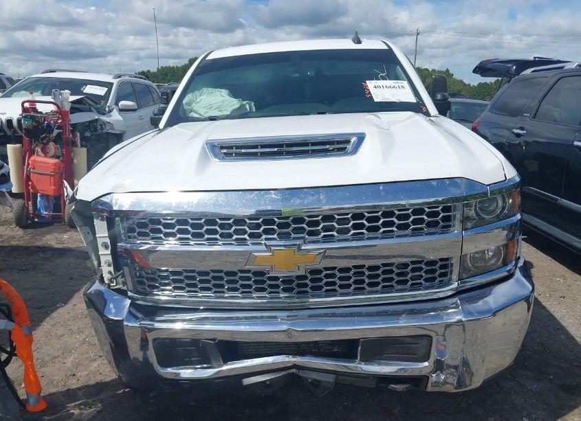 Photo 13 of 2019 Chevrolet Silverado 2500HD WT (VIN 1GC1KREY2KF134574)