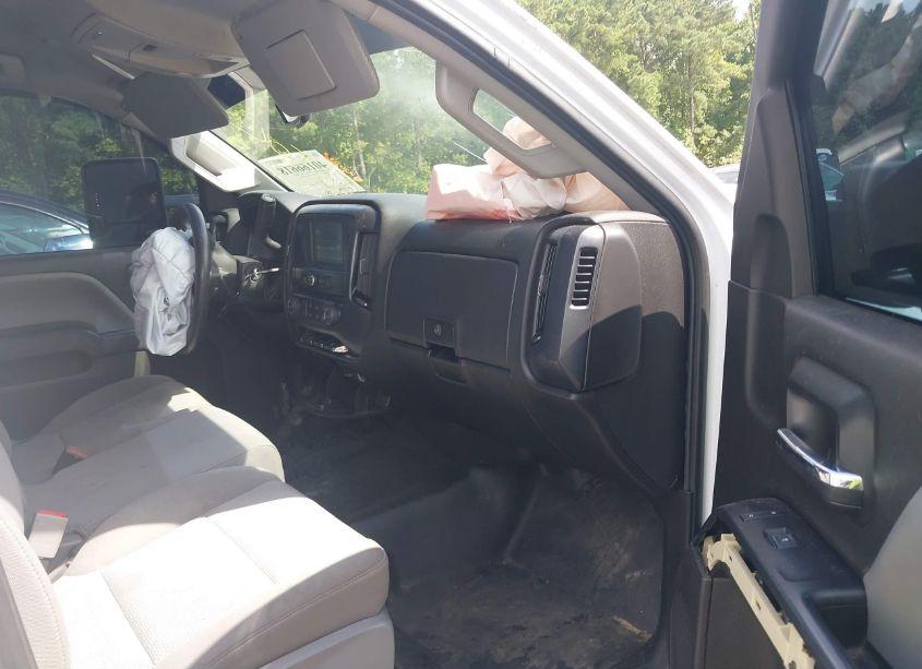 Photo 5 of 2019 Chevrolet Silverado 2500HD WT (VIN 1GC1KREY2KF134574)