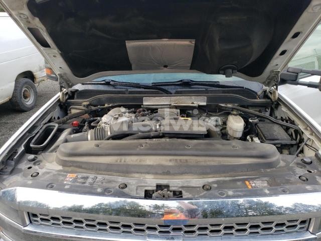 Photo 10 of 2019 CHEVROLET SILVERADO K2500 HEAVY DUTY (VIN 1GC1KREY8KF270739)