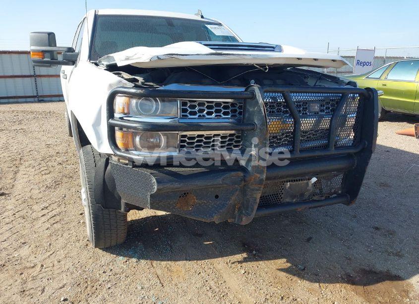 Photo 6 of 2019 Chevrolet Silverado 2500HD WT (VIN 1GC1KREY9KF230248)