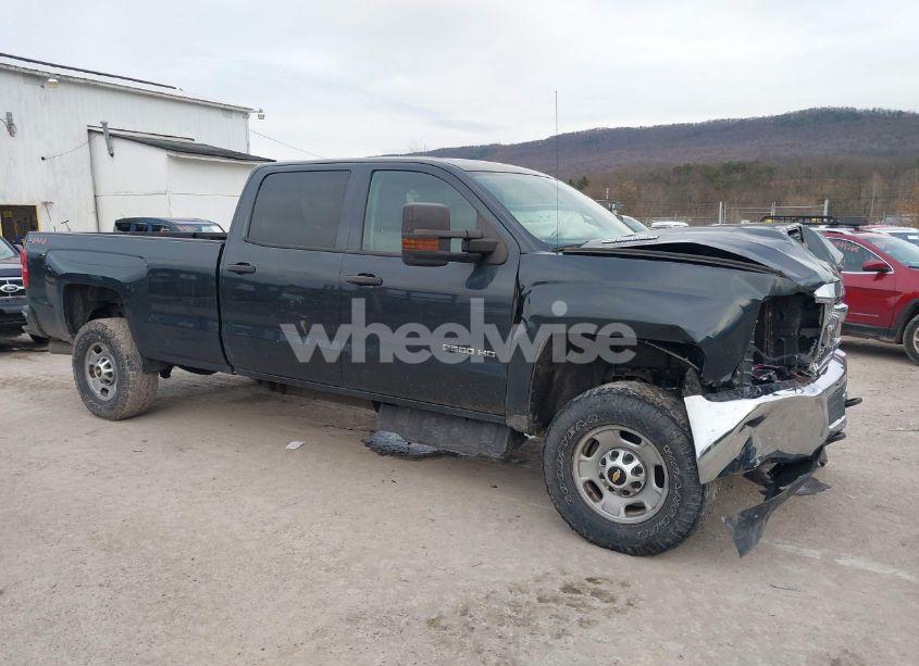 2019 Chevrolet Silverado 2500HD WT (VIN 1GC1KREYXKF227732) main photo