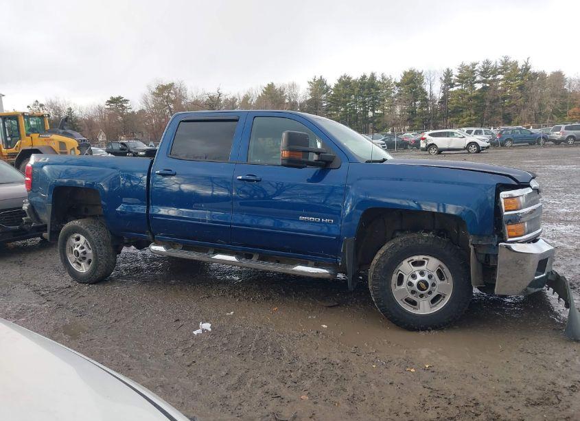 Photo 13 of 2019 Chevrolet Silverado 2500HD LT (VIN 1GC1KSEG0KF134202)